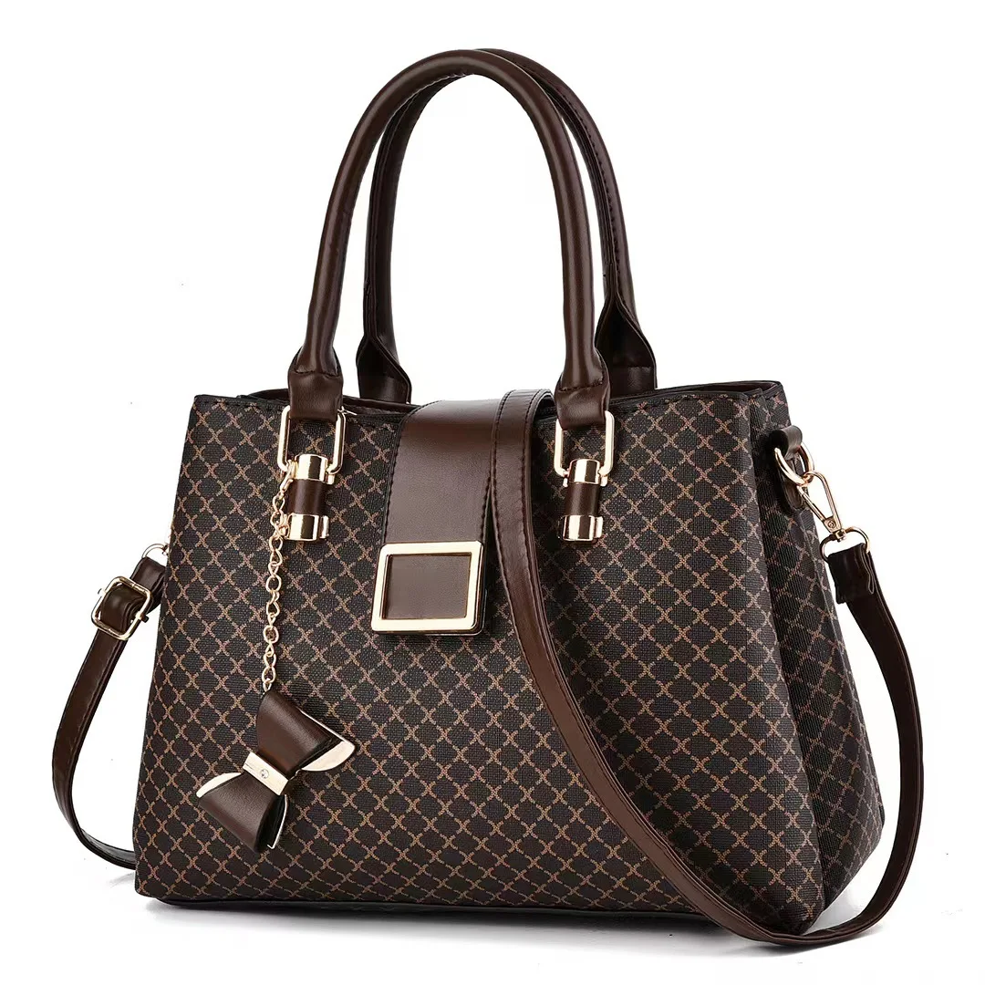 Vista interna da bolsa mostrando os compartimentos