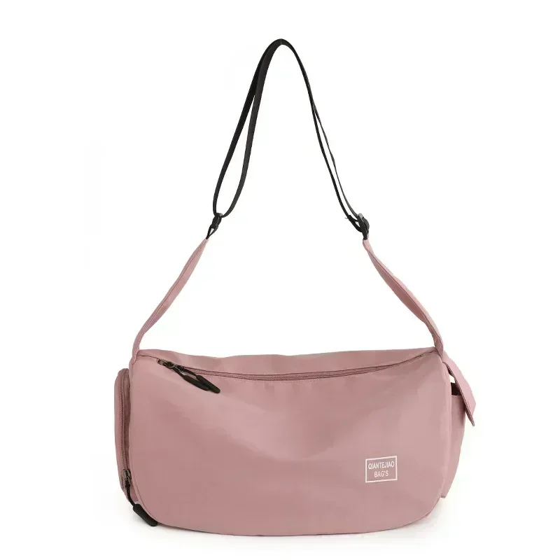 حقائب رياضية للفصل الجاف والرطب، حقائب رياضية محمو...