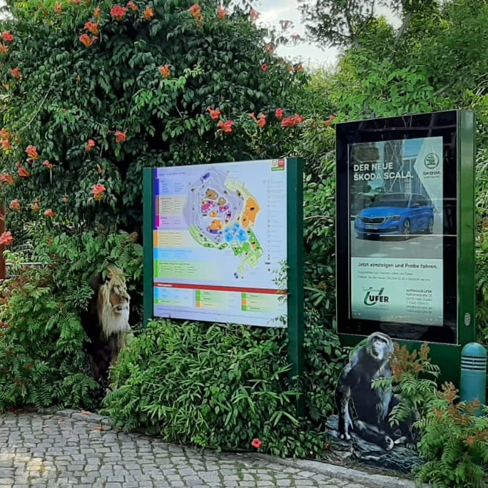 

Marvel Design High Temperature and Cold Durable Automatic Cooling and Heating Outdoor Advertising Lcd Screen Price Kiosk Totem