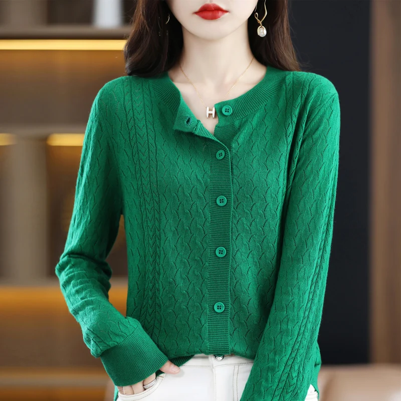 Рисунок 3 - Женский шерстяной вязаный кардиган