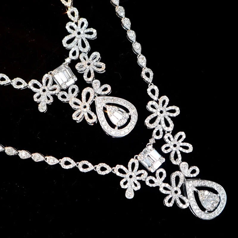 Aazuo Premium jewelry 18K Solid White Gold Natrual Diamonds 2.5ct Luxury Flower Necklace Gift For Women Wedding Engagement Party 3 Aazuo Premium jewelry 18K Solid White Gold Natrual Diamonds 2.5ct Luxury Flower Necklace Gift For Women Wedding Engagement Party - Image 3