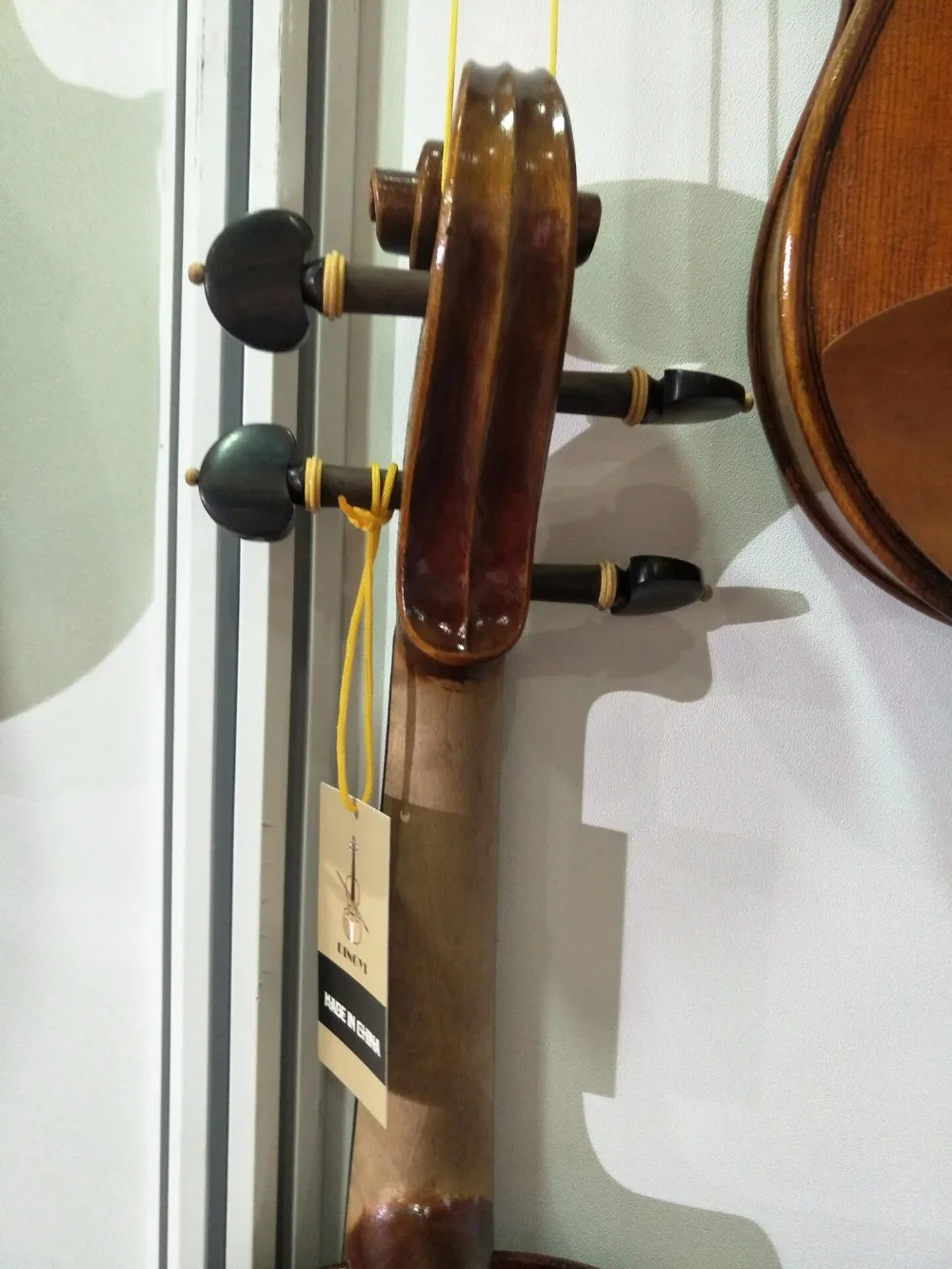 hand made Nice violin. maple back violin+bow +rectangular case+rosin
