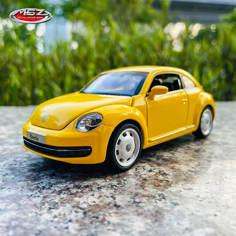 MSZ 1:31 Volkswagen The Beetle alloy car model children's toy car die-casting with sound and light pull back function