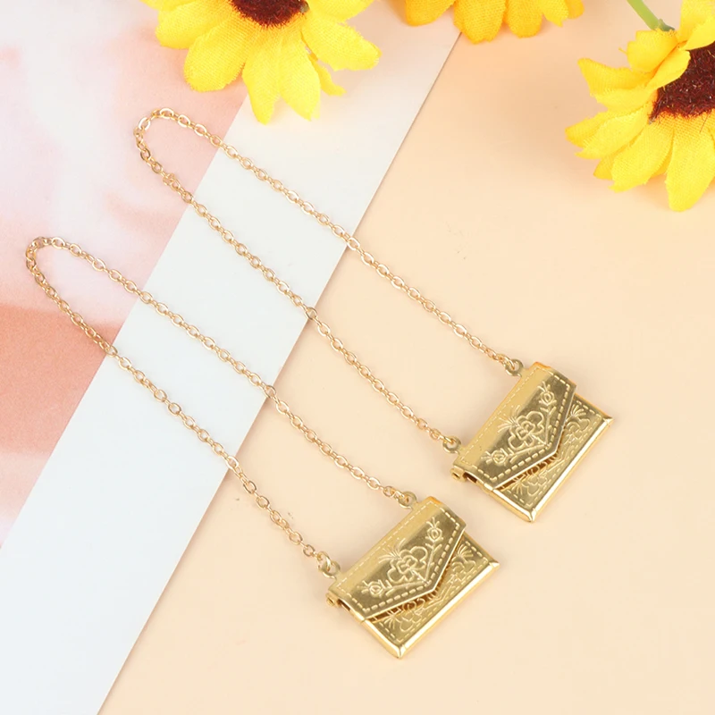 

1 Pc Metal chain pack Doll Bag Miniature Shopping Handbag for Clothes Accessories