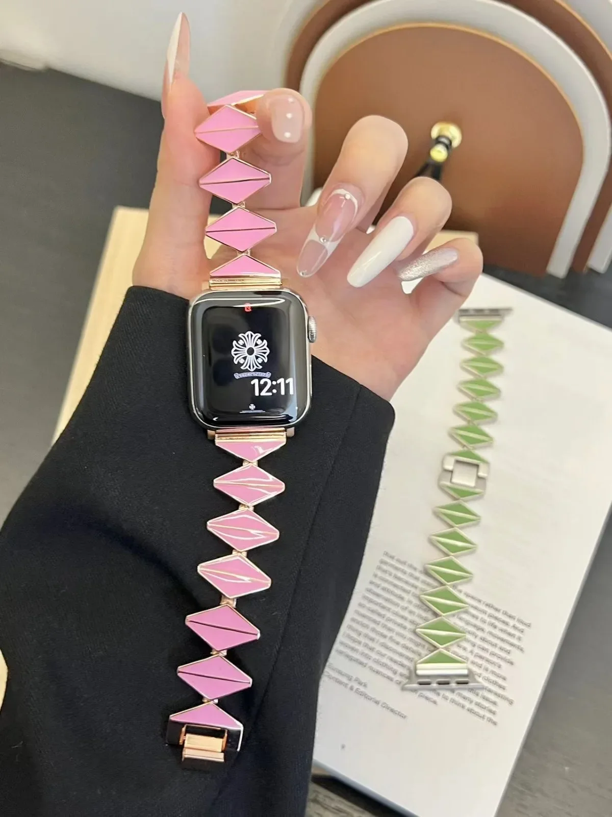 Bracelet de montre pour iWatch 42/44/45/46/49 mm 38/40/41 mm Bracelet de montre tendance en métal pour montres de la série Ultra2 Série 10/9/8/7/6/5/4/3/2/1_voghion.com
