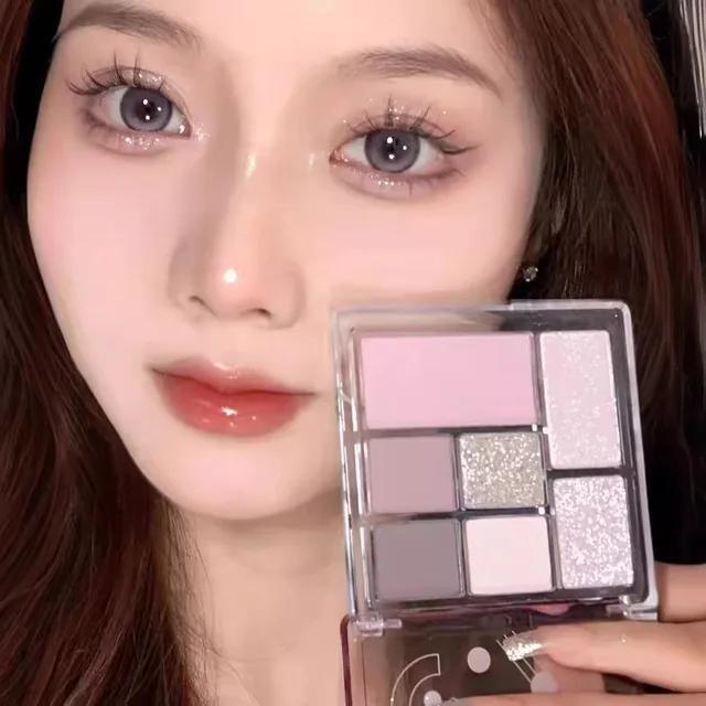 7 Colors Pearlescent Shiny Eyeshadow Glitter Matte Waterproof Eyeshadow Palette Shiny Eyes Cosmetic Makeup Eye Pigments Palett