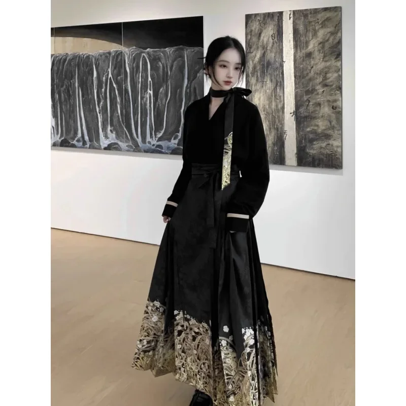

Original Hanfu Skirt Chinese Style Costume Mamianqun Ming Horse Face Dress Improved Ming Dynasty Ancient Traditional Daily Wear