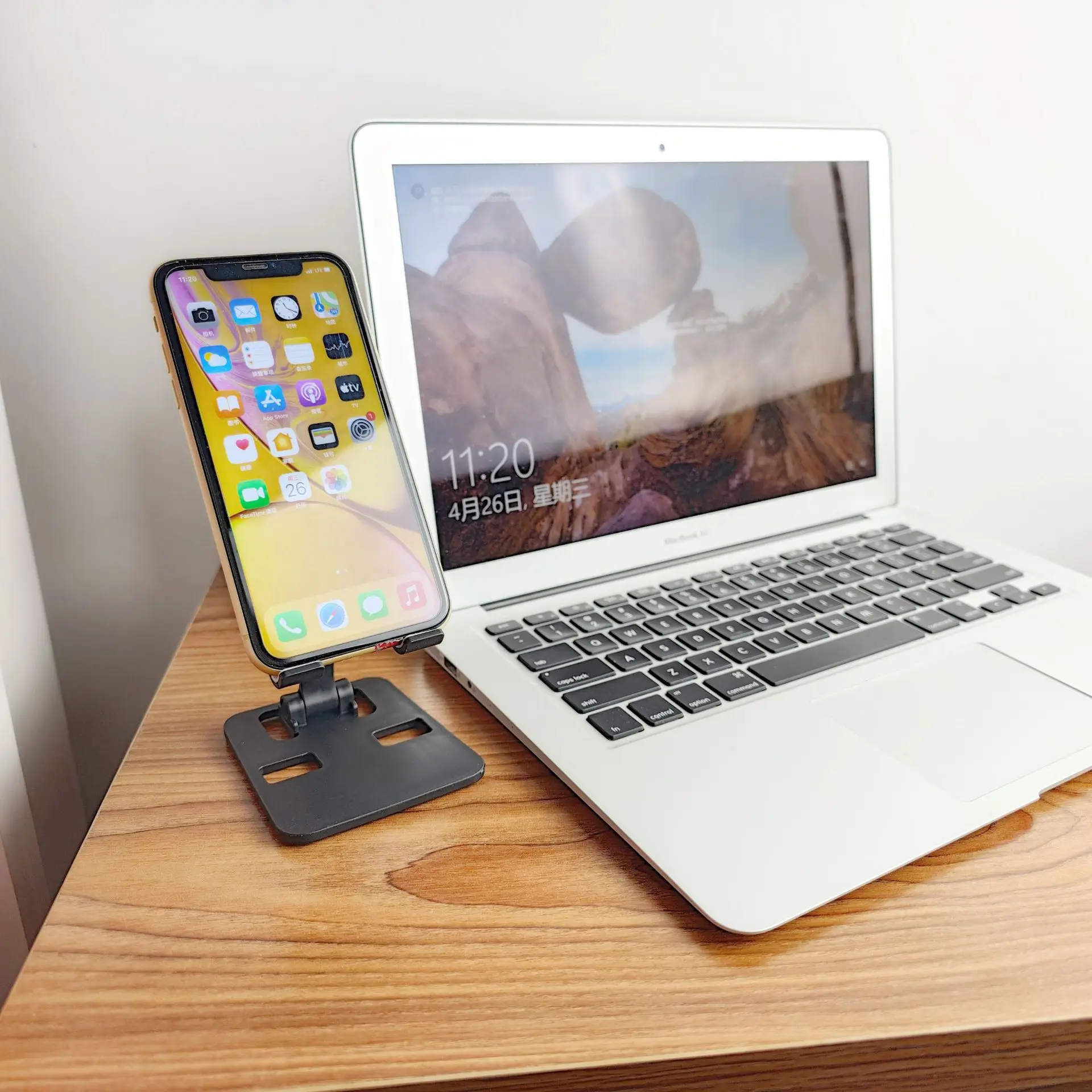 유니버설 모든 강력한 플라스틱 휴대용 태블릿 홀더 iPad 홀더 태블릿 스탠드 마운트 접이식 게으른 휴대 전화 스탠드