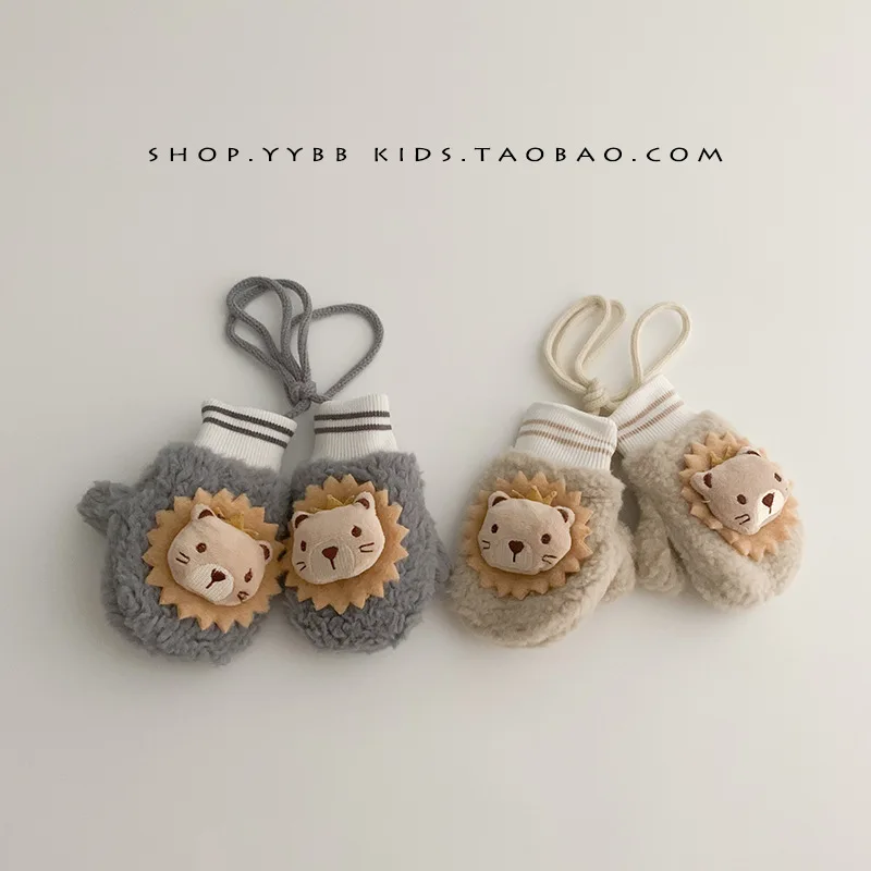 

Children's Cotton Slippers for Indoor Warmth and Anti Slip Cartoon Bears in Autumn and Winter