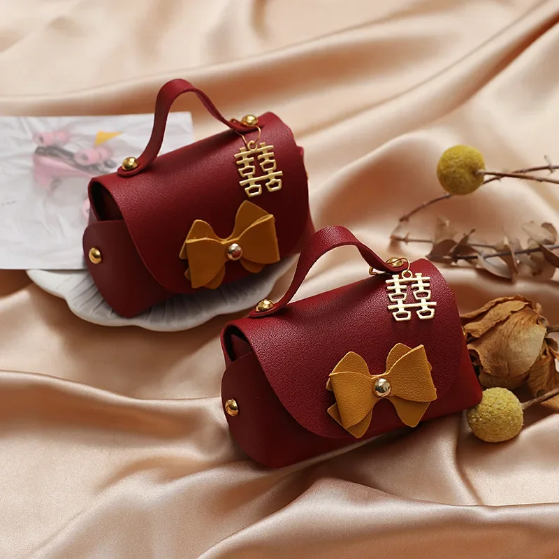 

10pcs Wedding candy box empty box，European style candy packaging box portable leather candy bag, wedding bridesmaid return gift