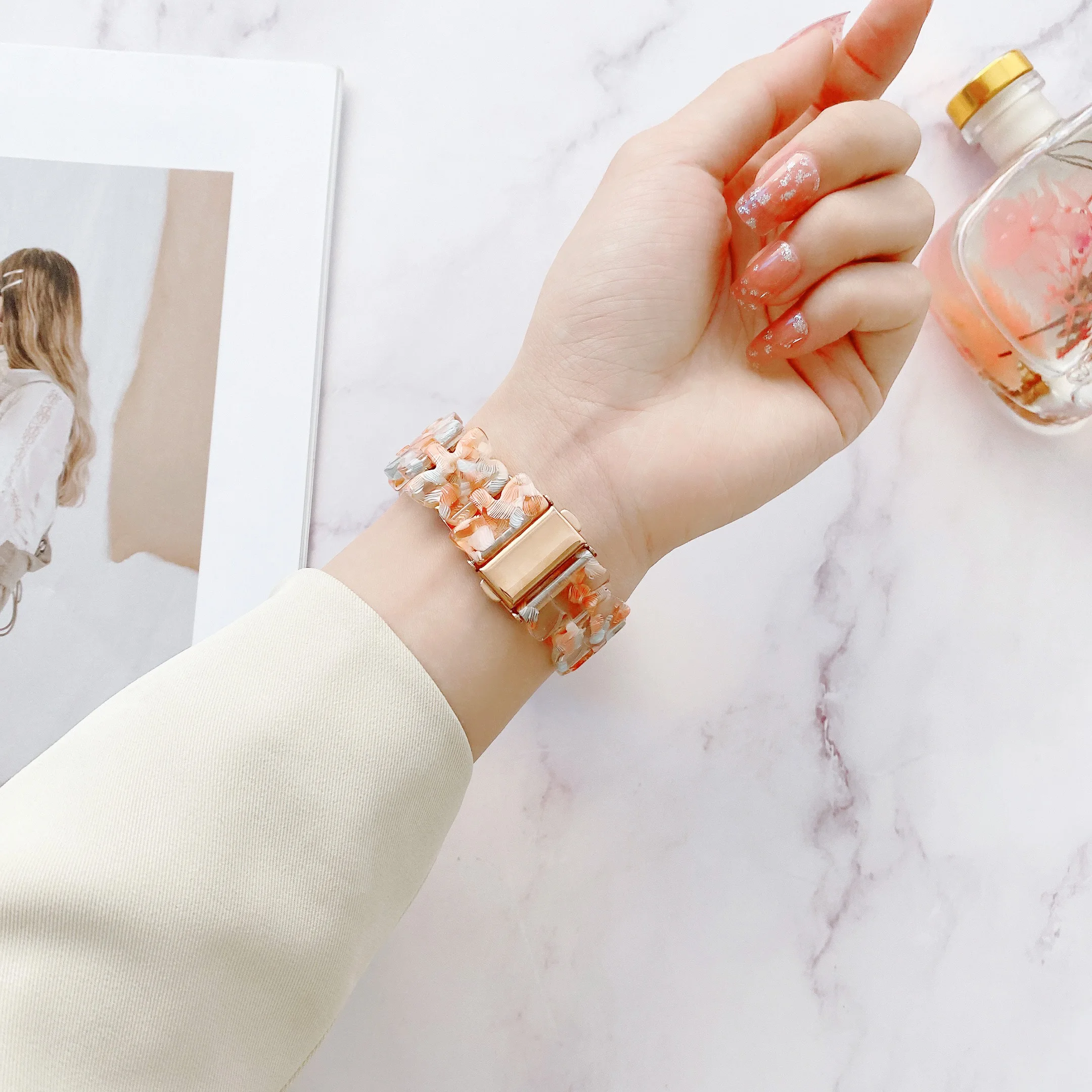 Resin Strap For Apple Watch Ultra 49mm 8 7 45mm 41mm 6 5 4 SE 44mm 40mm Women Butterfly Style Wristband For iWatch 3 42mm 38mm