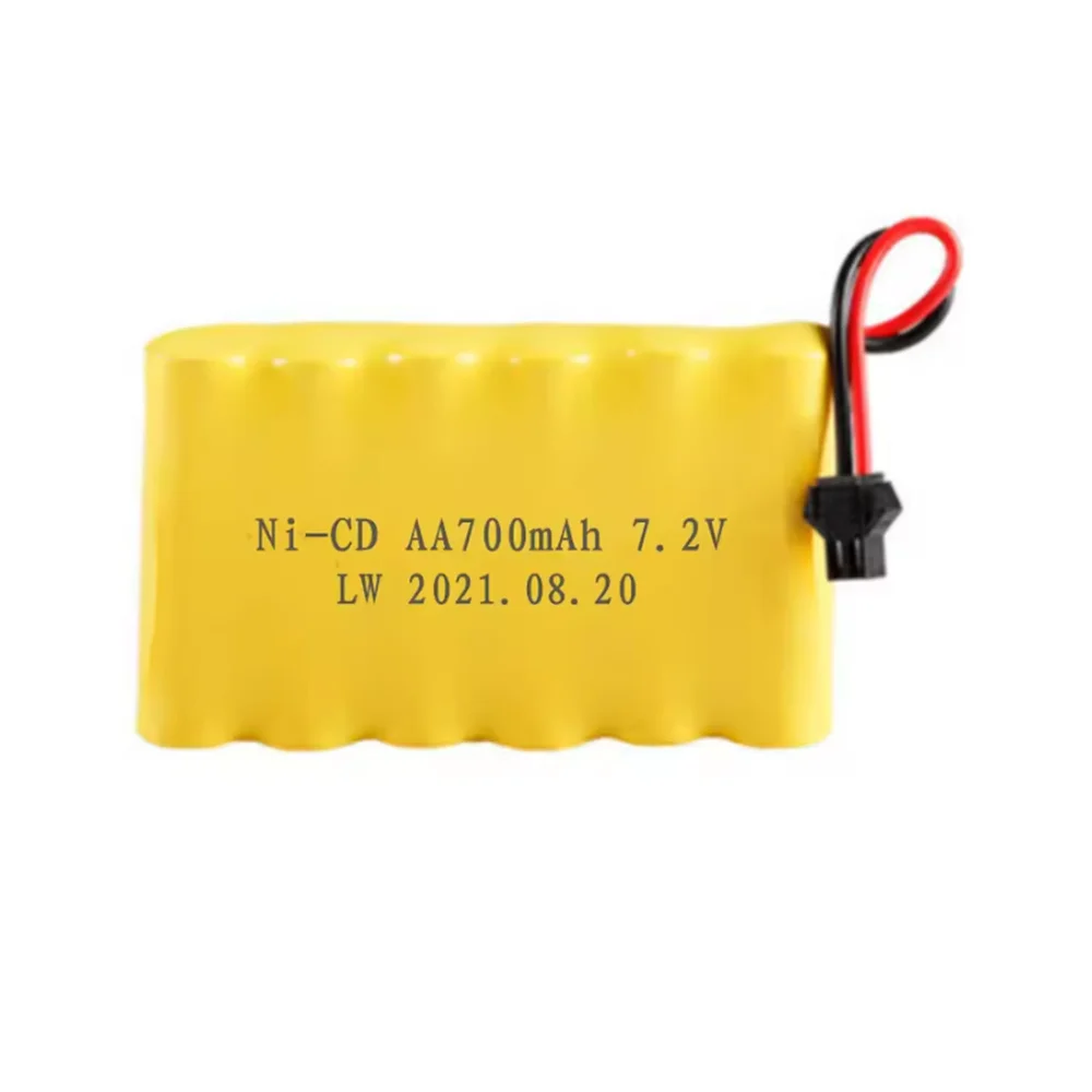 Batterie LiPo 2S 7.4V posée sur une surface plane, étiquette indiquant la capacité 2400-6800mAh, Achetez Batterie LiPo 2S 7.4V Haute Capacité pour RC.