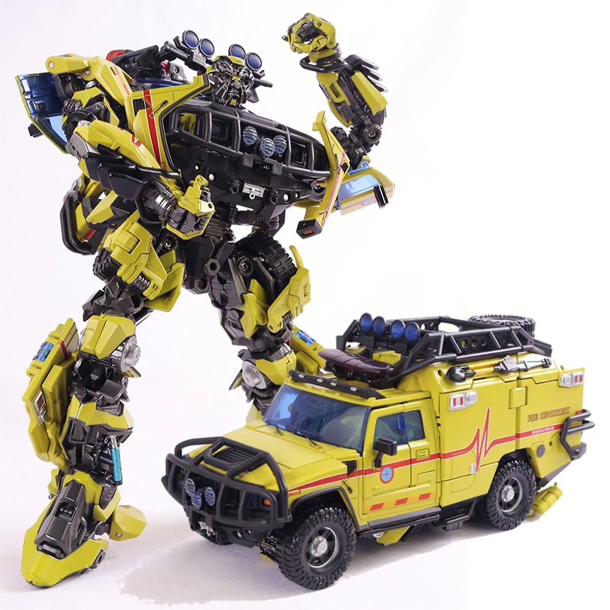 

Transformers Transforming Toys Movie Alloy Enlarged Version Mpm11 Ambulance T11 Boy Model Ornaments Figure Toys Holiday Gits