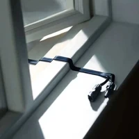 สายเคเบิลพลังงานแสงอาทิตย์แบบแบนสุดๆสำหรับใช้ในบ้านลานออฟฟิศมีความยืดหยุ่นไม่มีอะแดปเตอร์เชื่อมต่อแผงเจาะอีกต่อไปที่เชื่อถือได้ 4