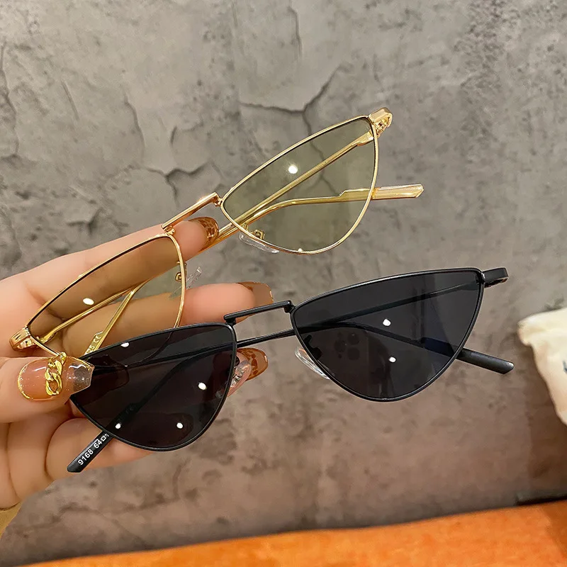 Fashion Black Cat Eye Sunglasses Women Brand Designer Retro Shades Eyewear  Female Metal Chains Sun Glasses Uv400 Protection - Sunglasses - AliExpress