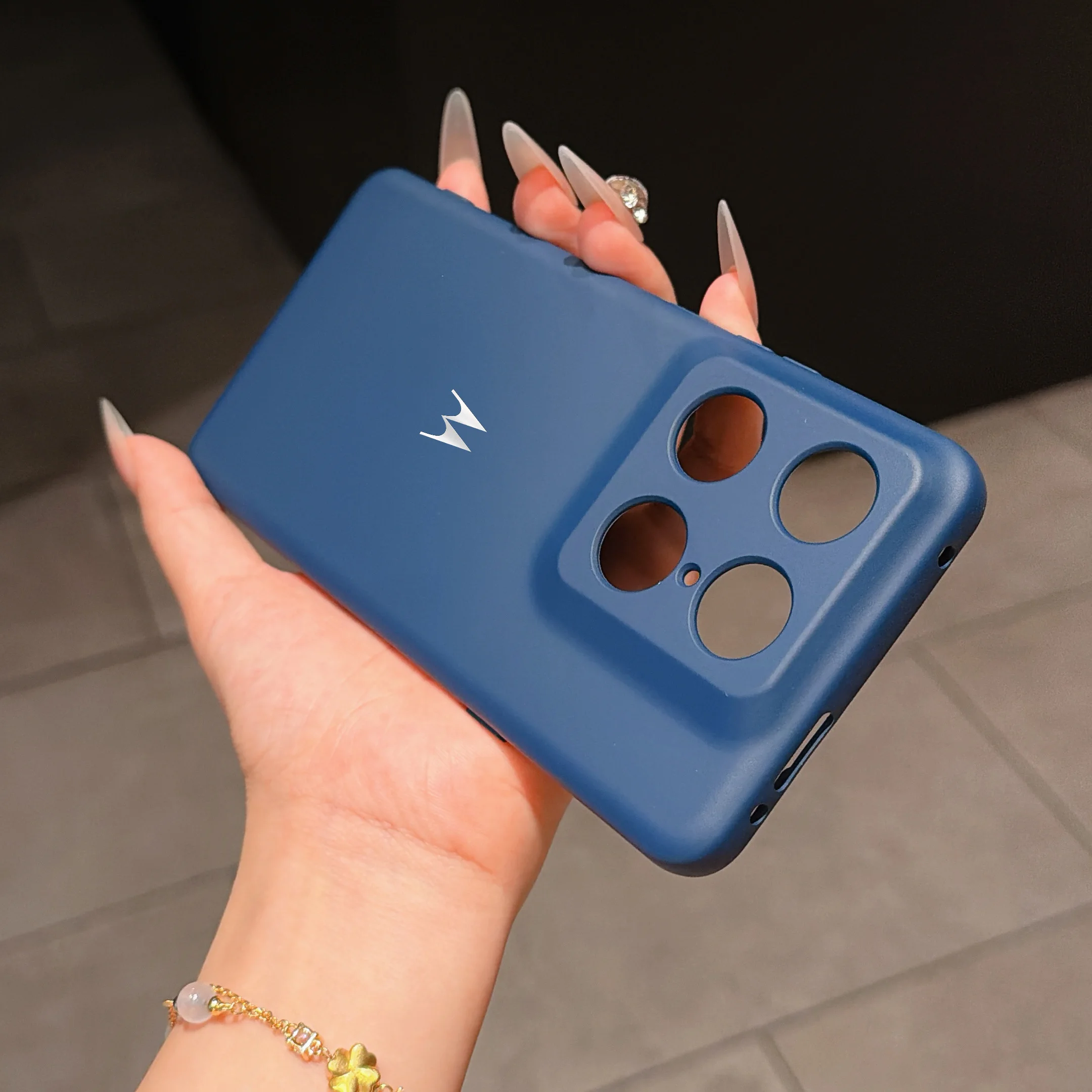 High-Quality Liquid Silicone Phone Case - Premium Protection & Style