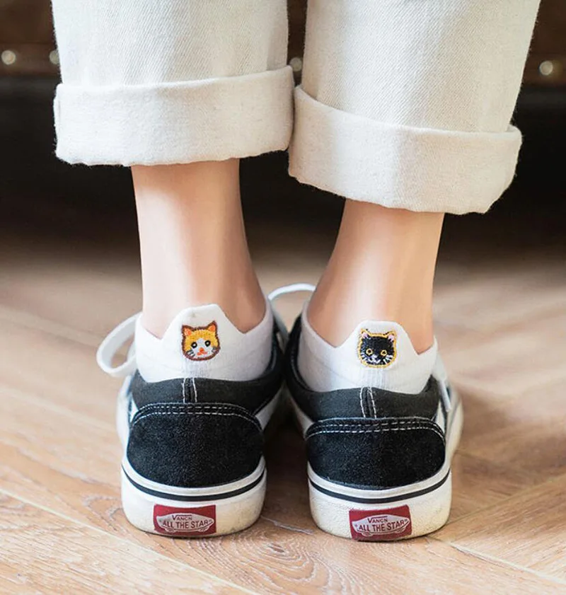 Kawaii Women's Ankle Socks - Cute Cartoon Embroidery with Cat Paws & Claws Design (10 Pairs)
