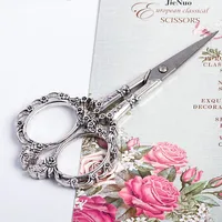 Vintage Plum Blossom Scissors Retro European Manicure Stainless Steel Scissor 7.8*15cm Long Head Sewing Trimmer Metal Scissor #T 1