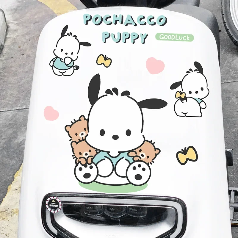 

Sanrio милый мультяшный электрический автомобиль наклейка Kawaii Pacha собака нефрит фото наклейка ноутбук