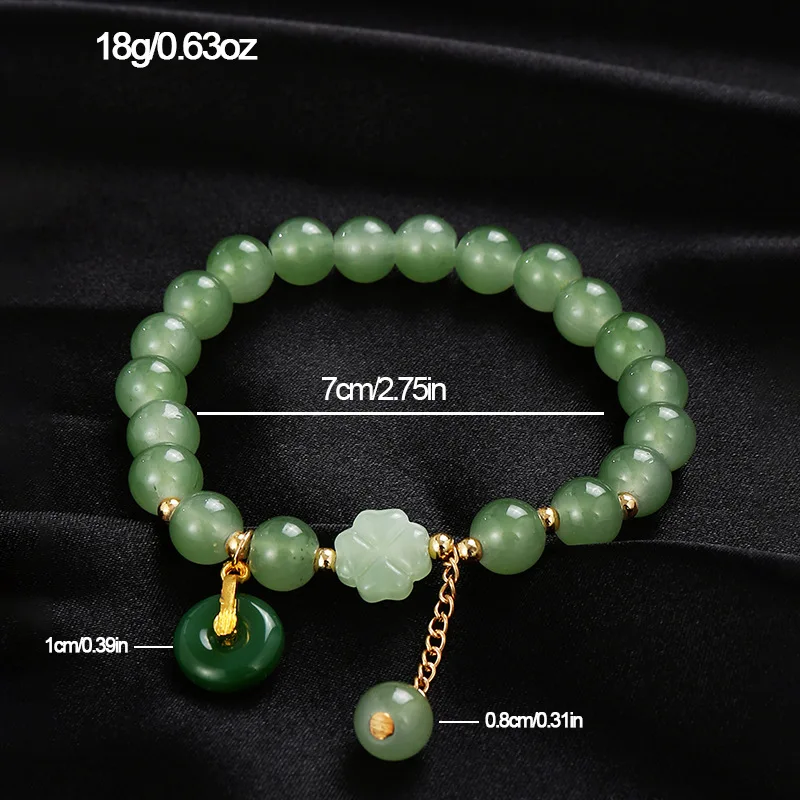 7-teiliges Set „Everyday Sweet Butterfly“-Armbänder – grüne Glasperlen mit zarten Anhängern für einen mühelosen, femininen Stil. – Detail 2