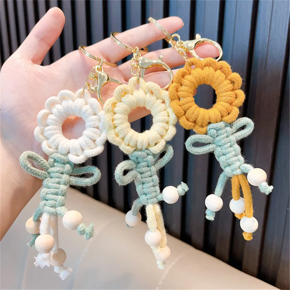 

Knitted Tassels Flower Keychain Colorful Lovely Hand-Woven Key Ring For Girl Women Bag Purses Pendents Charms Jewelry Handmade