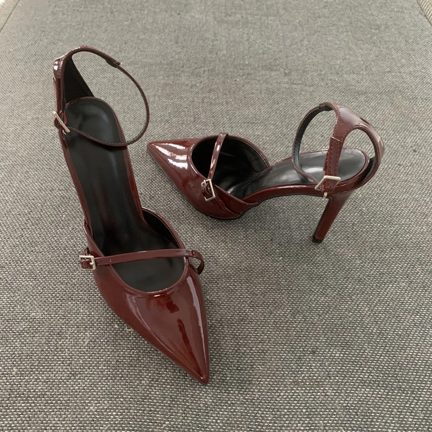 Elegante Burgunderrote Wildleder-Pumps mit Knöchelriemen, Sexy Spitze High Heels mit Schnallenverschluss, Designer-Schuhe für Party und Hochzeit – Detail 11