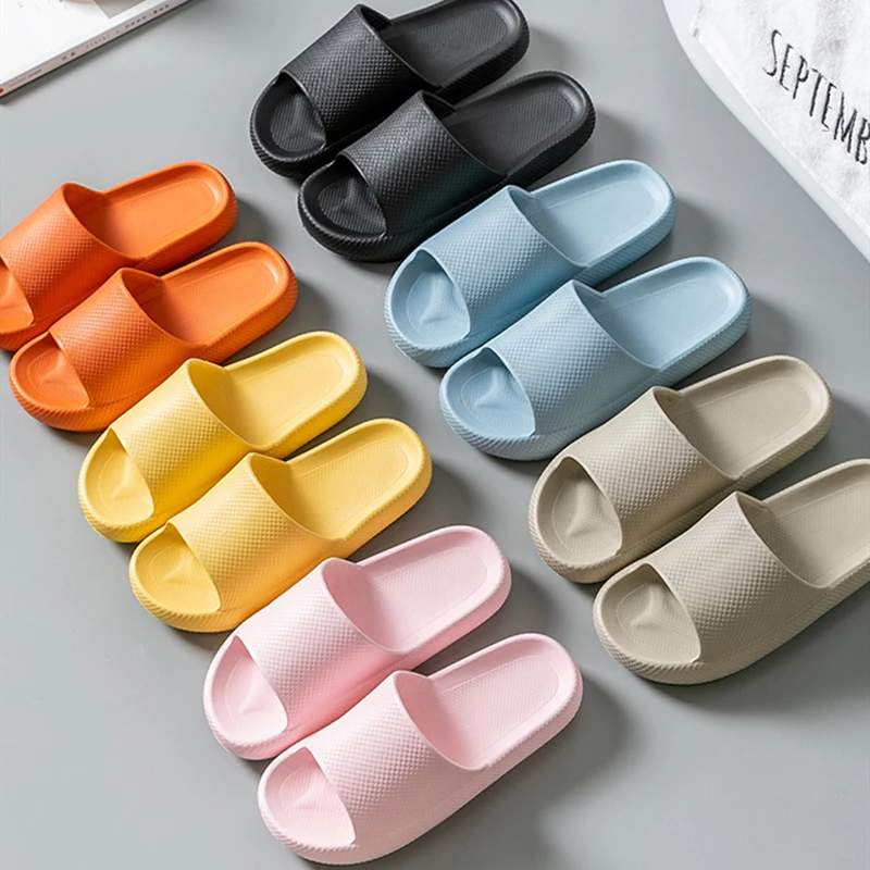 Trending slippers Clearance