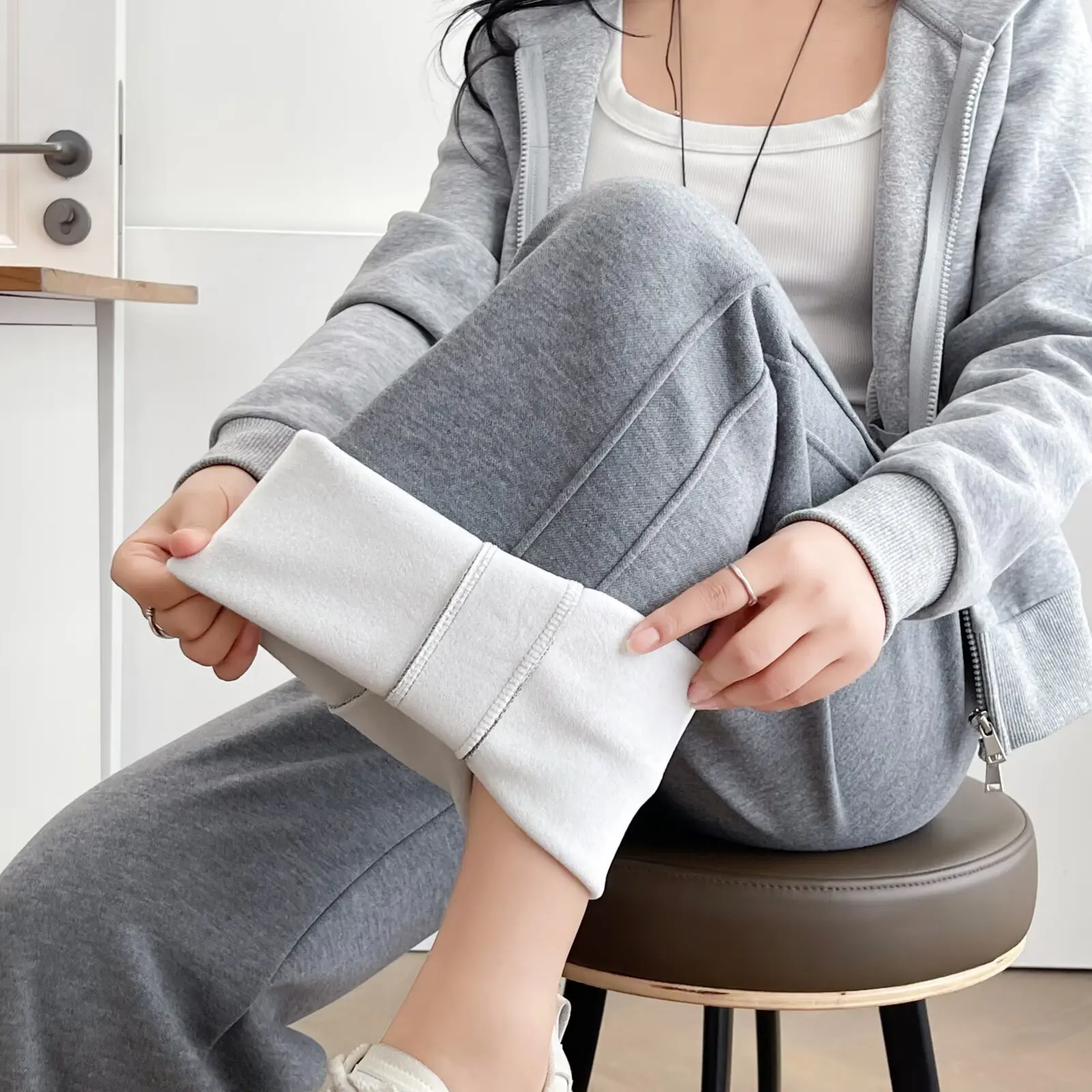 XXXXL Fashion Plus Size Women's Straight Leg Pants 2025 Winter New Fleece three-dimensional Cut Casual Trousers 8038