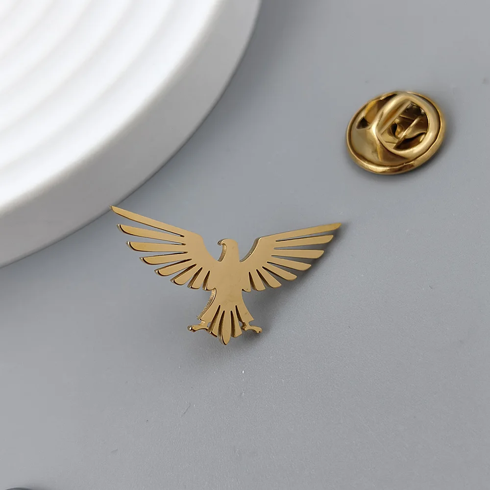 Knighthood Distintivo in Oro con Aquila incoronata a Stella e Smalto Rosso con Dettaglio Spilla Distintivo Cappotto Abito Regalo di Nozze Camicia da Festa Collare Accessori Spilla per Uomo