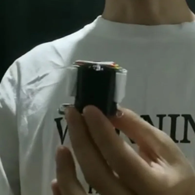 

Mouth Coils/Silk Holder Magic Tricks Accessory For Magician Hold Mouth Coil Silk Magia Stage Illusions Gimmicks Mentalism Props