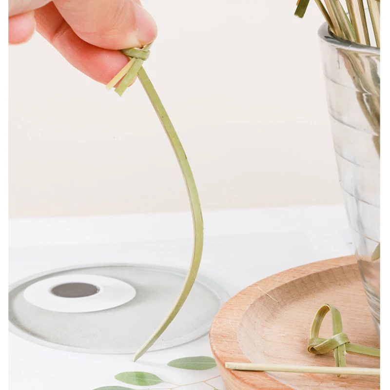 100pcs Disposable Bamboo Tie Picks Bamboo Knot Skewers Food Picks With Twisted Ends Fruit Fork Bamboo Sticks Party Tableware