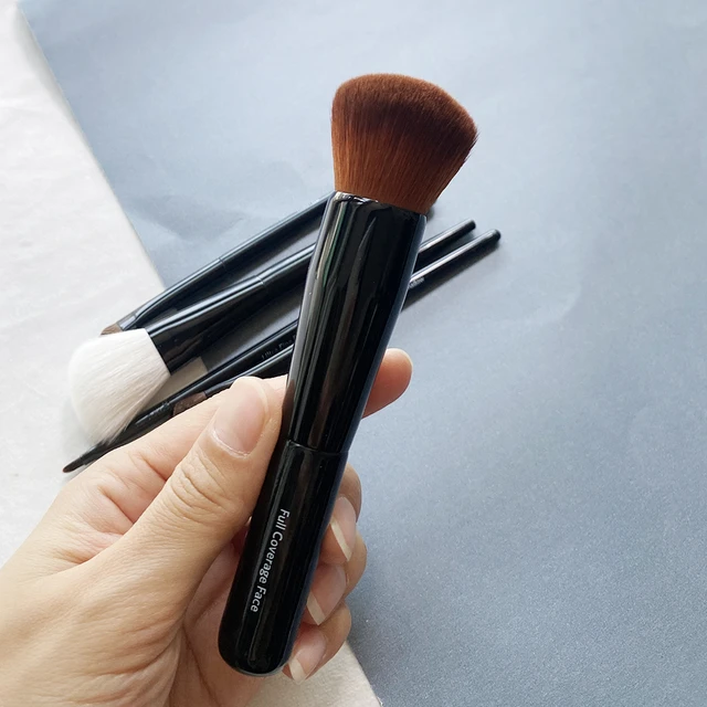 Angled Face Makeup Brush