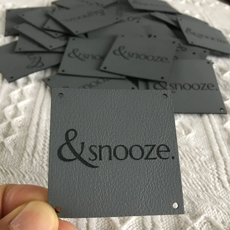 

30pcs Leather handmade tag for crafts kniting Customize sewing labels with logo text Personalised square tags for hats clothing