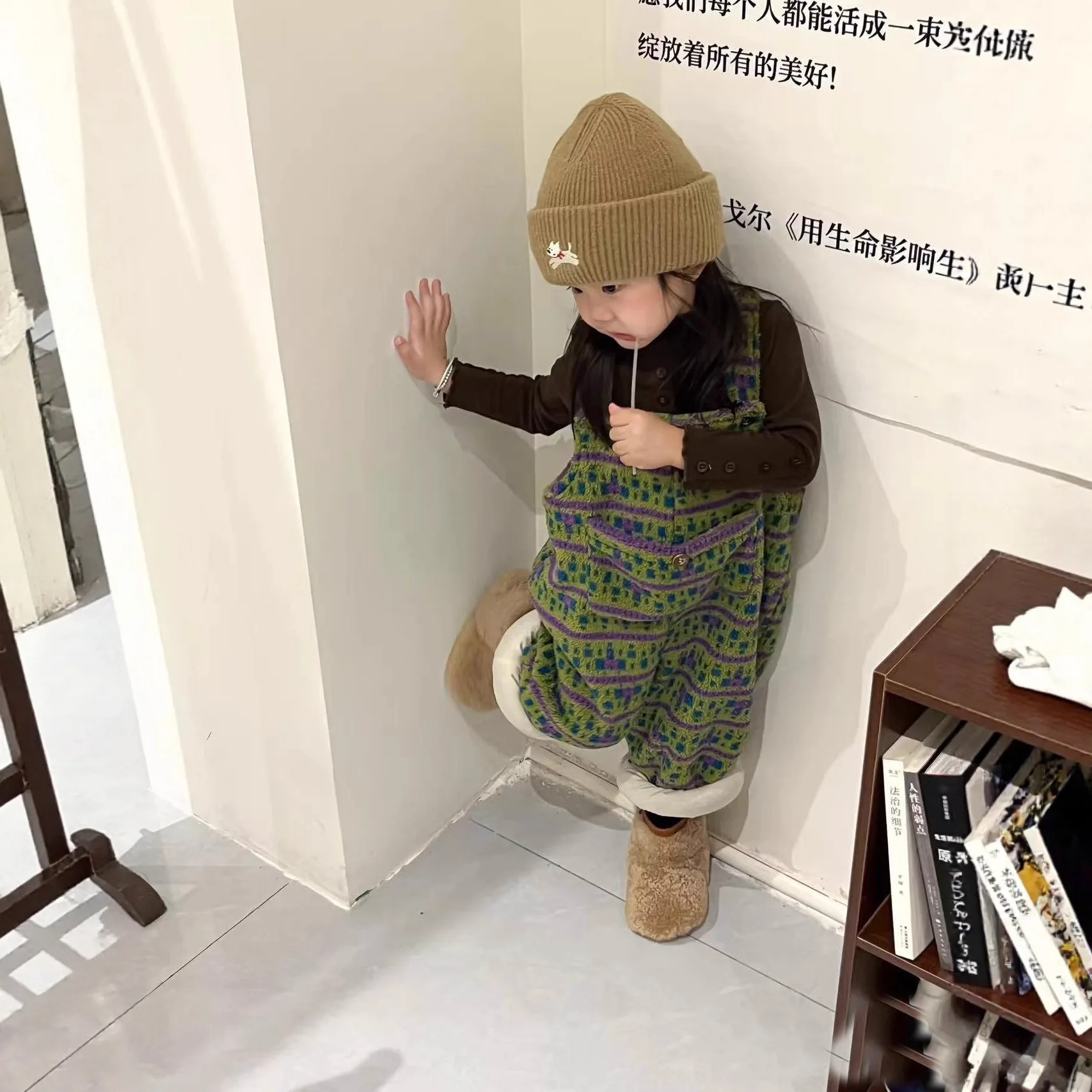 어린이 벨벳 스트랩 팬츠 가을/겨울 2026 신상  팬츠 스타일리시 캐주얼 헤어리 점프수트