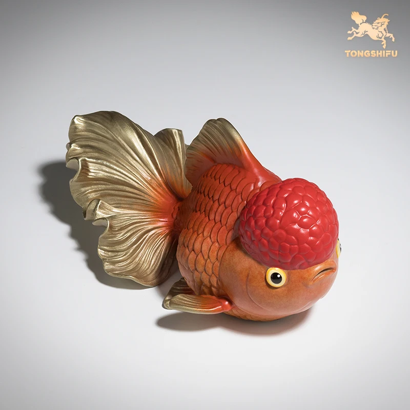 

TONGSHIFU The Lion Head Goldfish Model Brass Animal GK Desk Decoration Statue Photography Props Realistic Birthday Gift