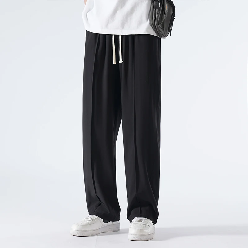 Рисунок 4 - Брюки мужские прямые однотонные на шнуровке