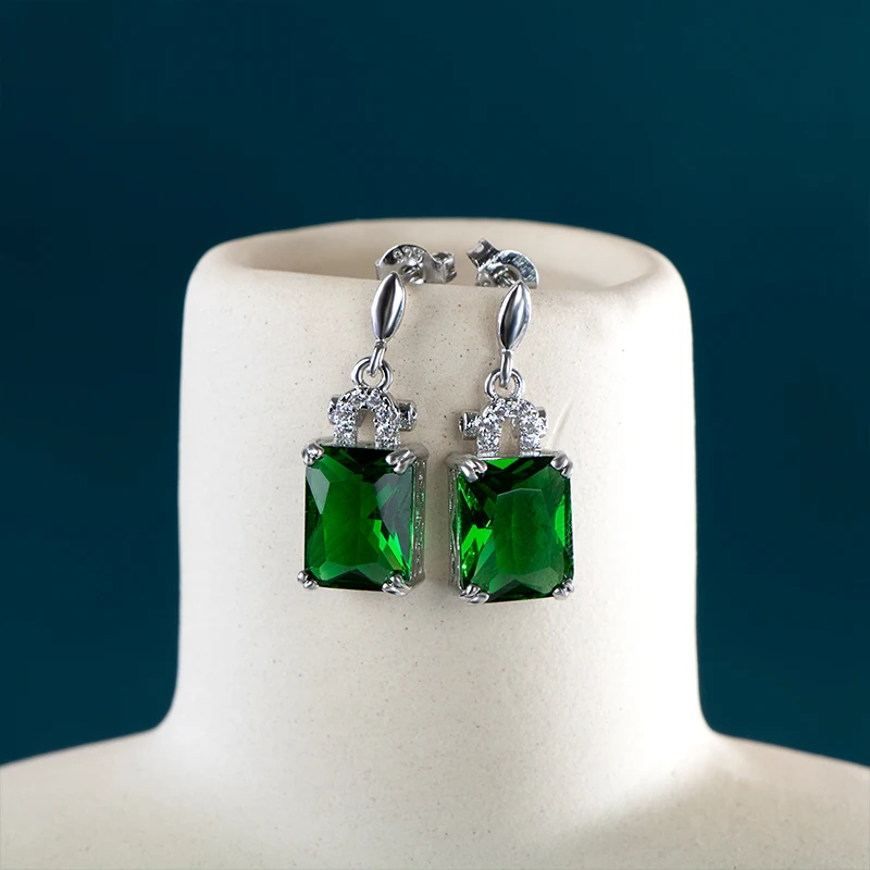 925 Sterling Silver Vintage Earrings For Woman With Square 6*8mm Green Emerald Gemstones