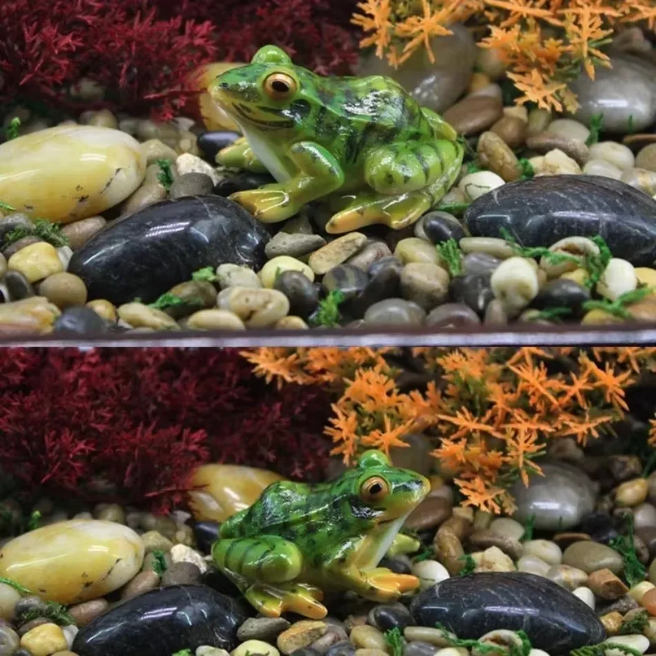 Cute Resin Decorative Frogs Statue DIY Outdoor Garden Bonsai Store Decoration Animal Sculpture For Desk Garden Decor Ornament
