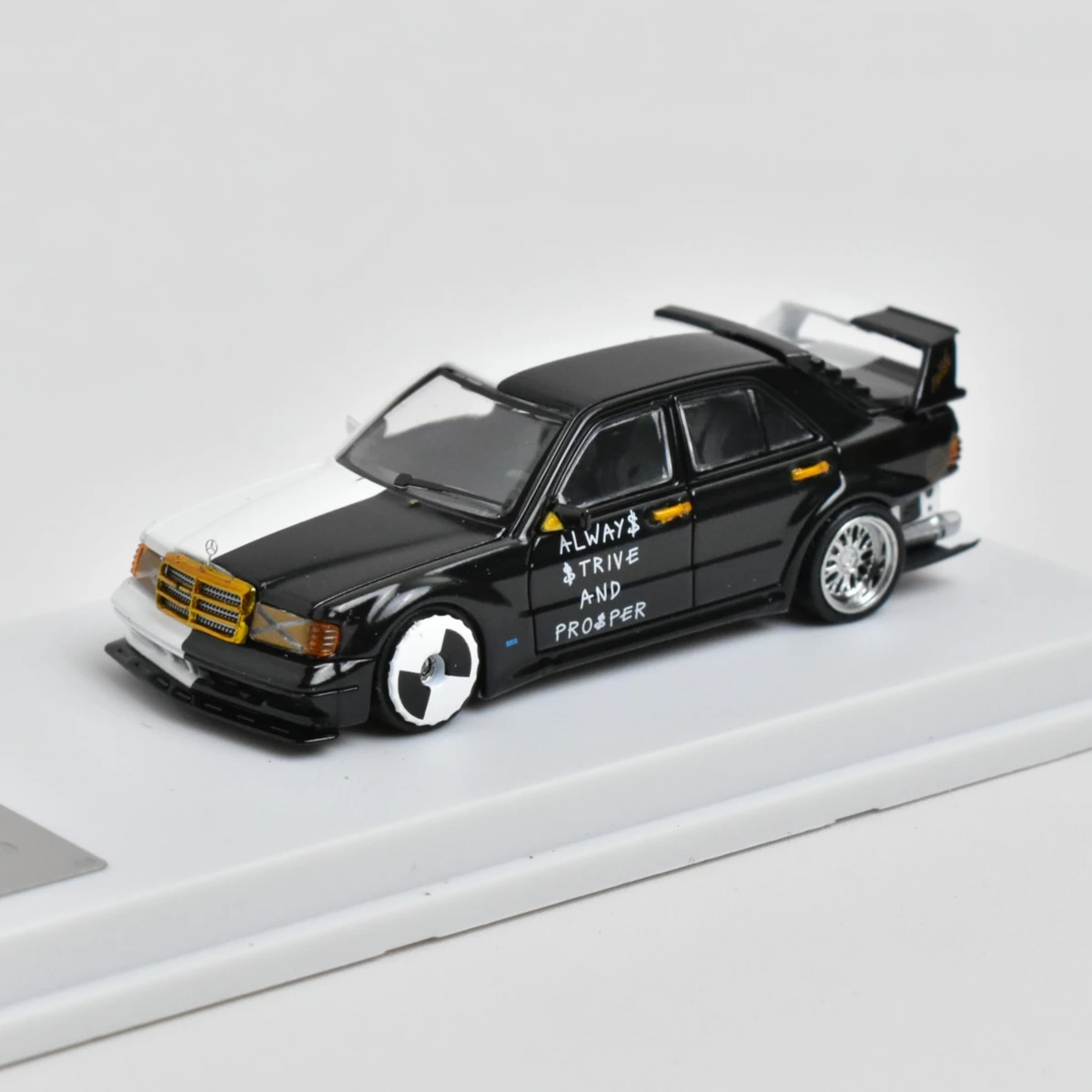 SEEKER 1:64 190E 2.5-16 エボリューション ダイキャストモデル