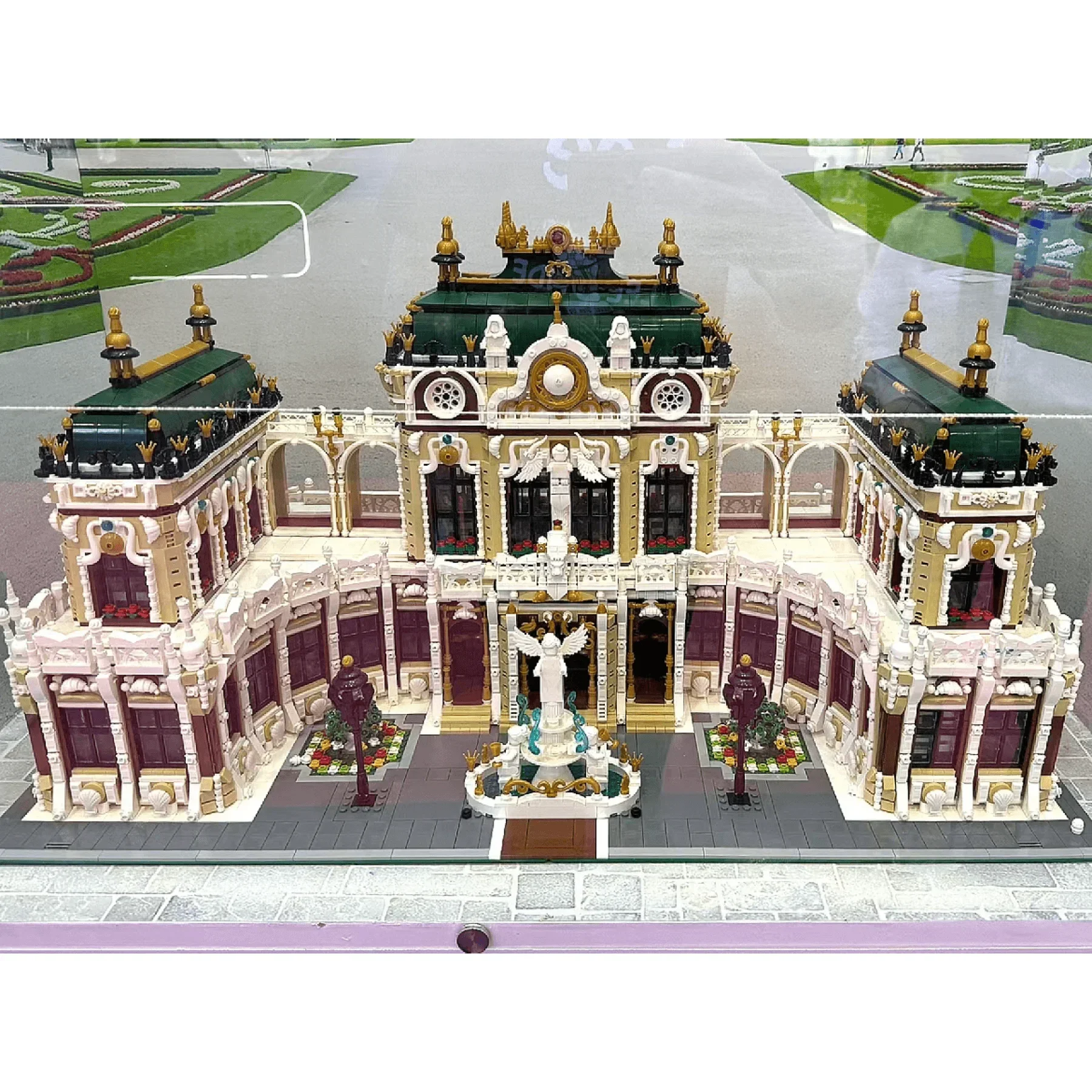 

11930Pcs High Difficulty MOC Grand Palace Classic Castle Building Blocks City Modular DIY Toys Bricks Assembled Children's Gift