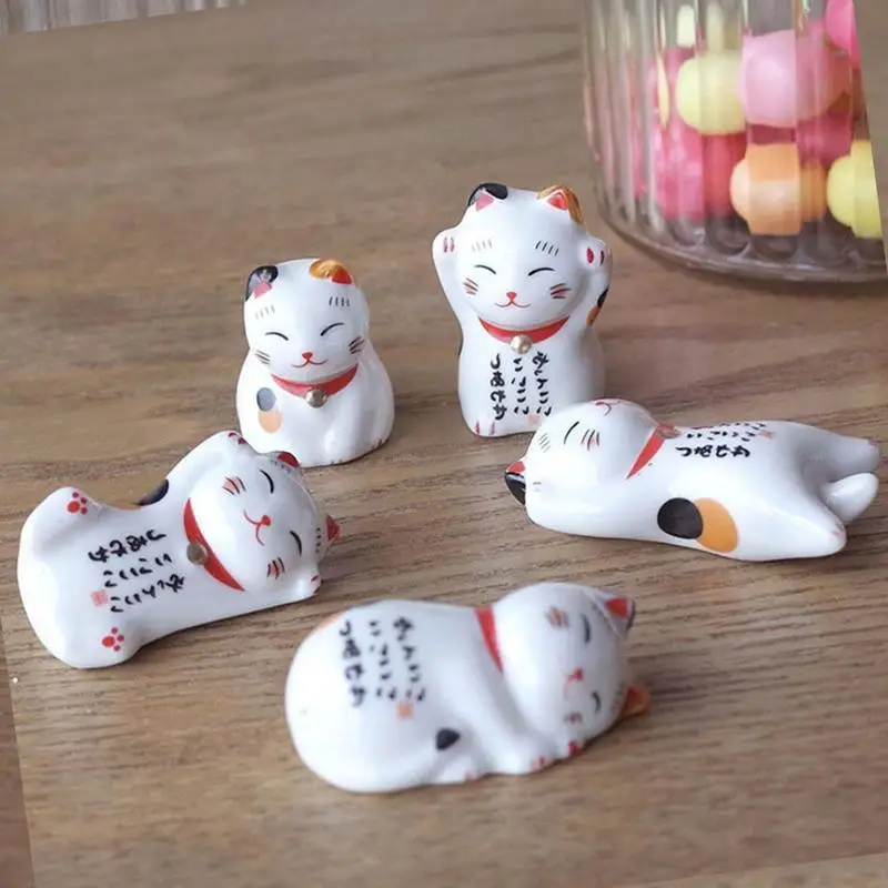 5Pc Ceramic Lucky Cat Chopstick Holder Ramen Sushi Posate Spazzola Per Capelli Cute Chopstick Rest Pillow Supporto Per Stoviglie Da Cucina Giapponese