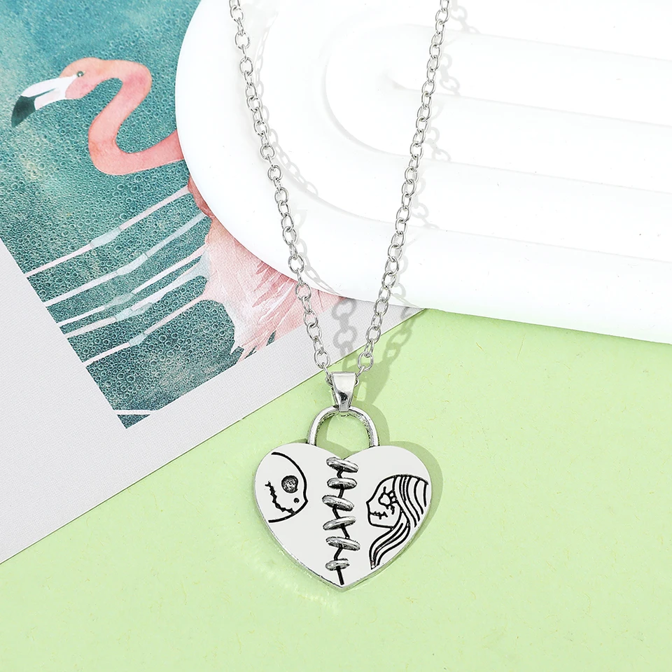 Collana Jack & Sally – Ciondolo A Cuore Nightmare Before Christmas, In Acciaio Inox, Catena 50+5 Cm, Regalo Per Halloween E San Valentino
