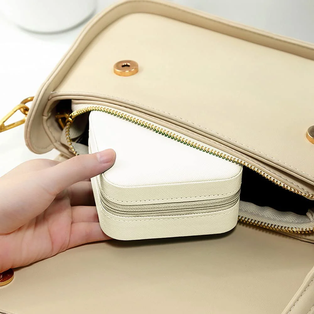 Jewelry Storage Box Portable Earrings Necklace Rings Organizer Case 2023 Women Bear Print PU Leather Zipper Mini Jewelers Boxes