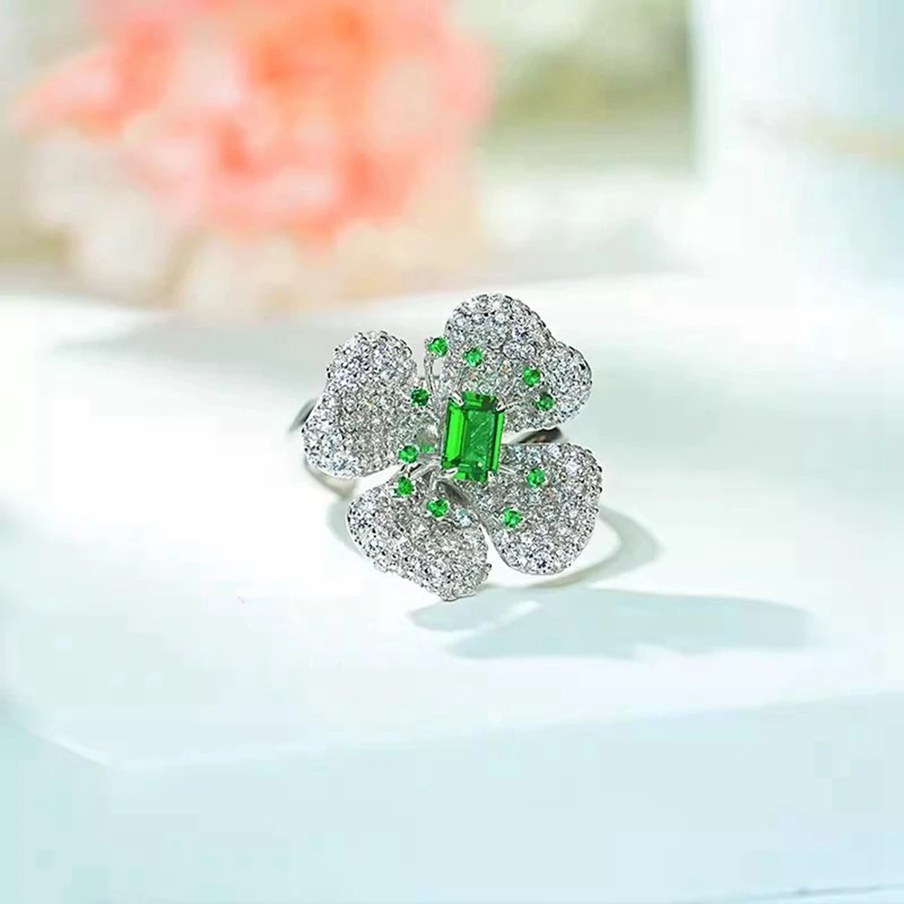 Vinregem 4*6 MM 0.8CT Lab Created Emerald High Carbon Diamond Gemstone Flwoer Women Ring 100% 925 Sterling Silver Fine Jewelry
