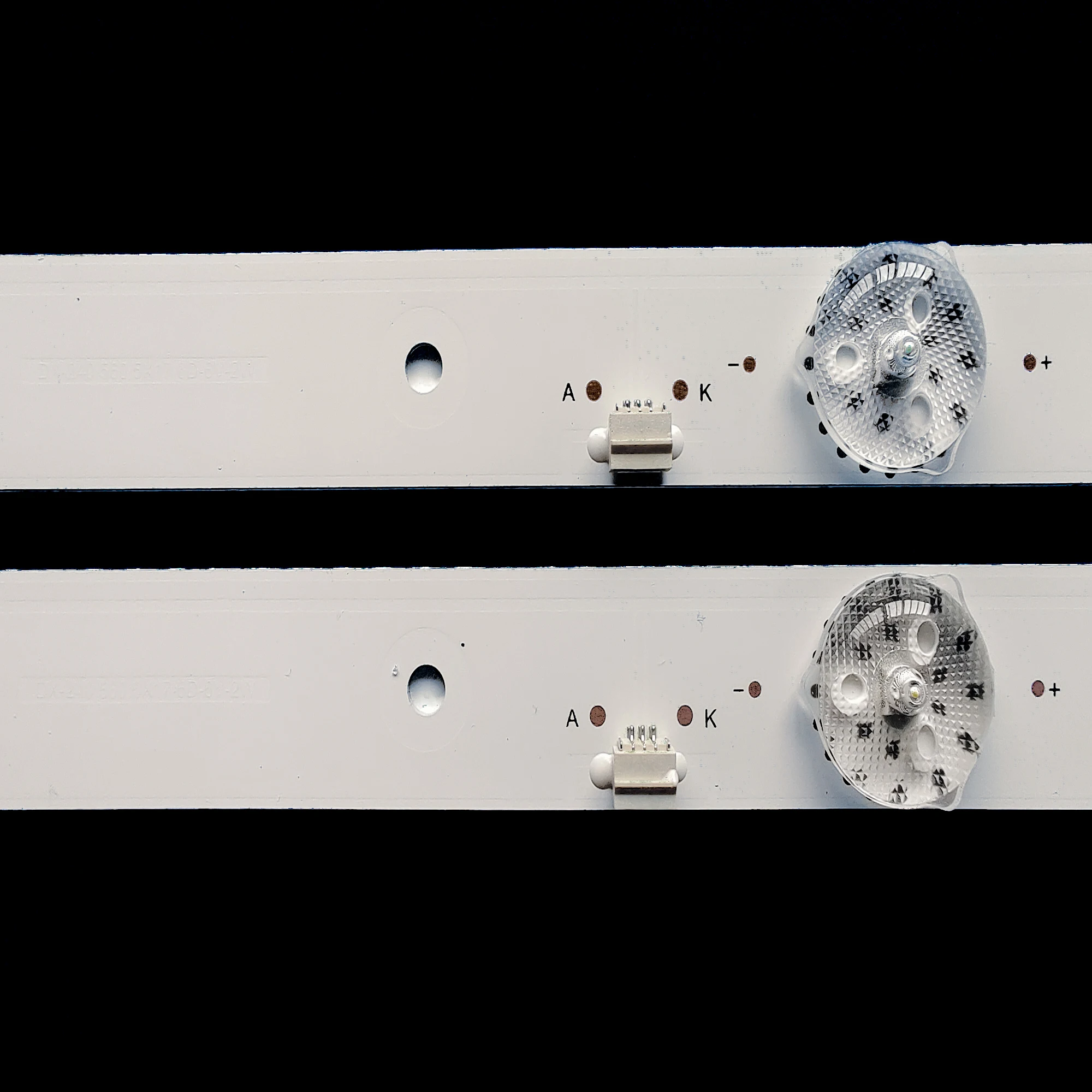 TV  LED Ʈ Ʈ HI 32HT101W 32HT101X AMCV LE-32ZTH07  Ruler CC02320D562V04 32E9 2x6 16/3/18 CC02320D562V08