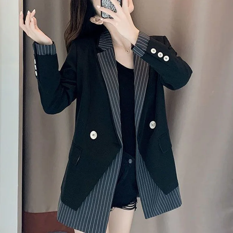 Fashion Lapel Button Spliced Loose Striped Blazer Female Clothing 2023 Autumn New Casual Tops Office Lady Fake Two Piece Blazers