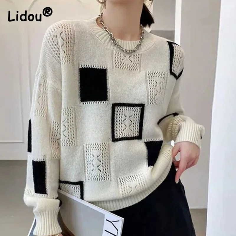 Black White Colour O-Neck Thick Hollow Out Square Pattern Knitting Spliced Loose England Style Screw Thread Women's Clothing