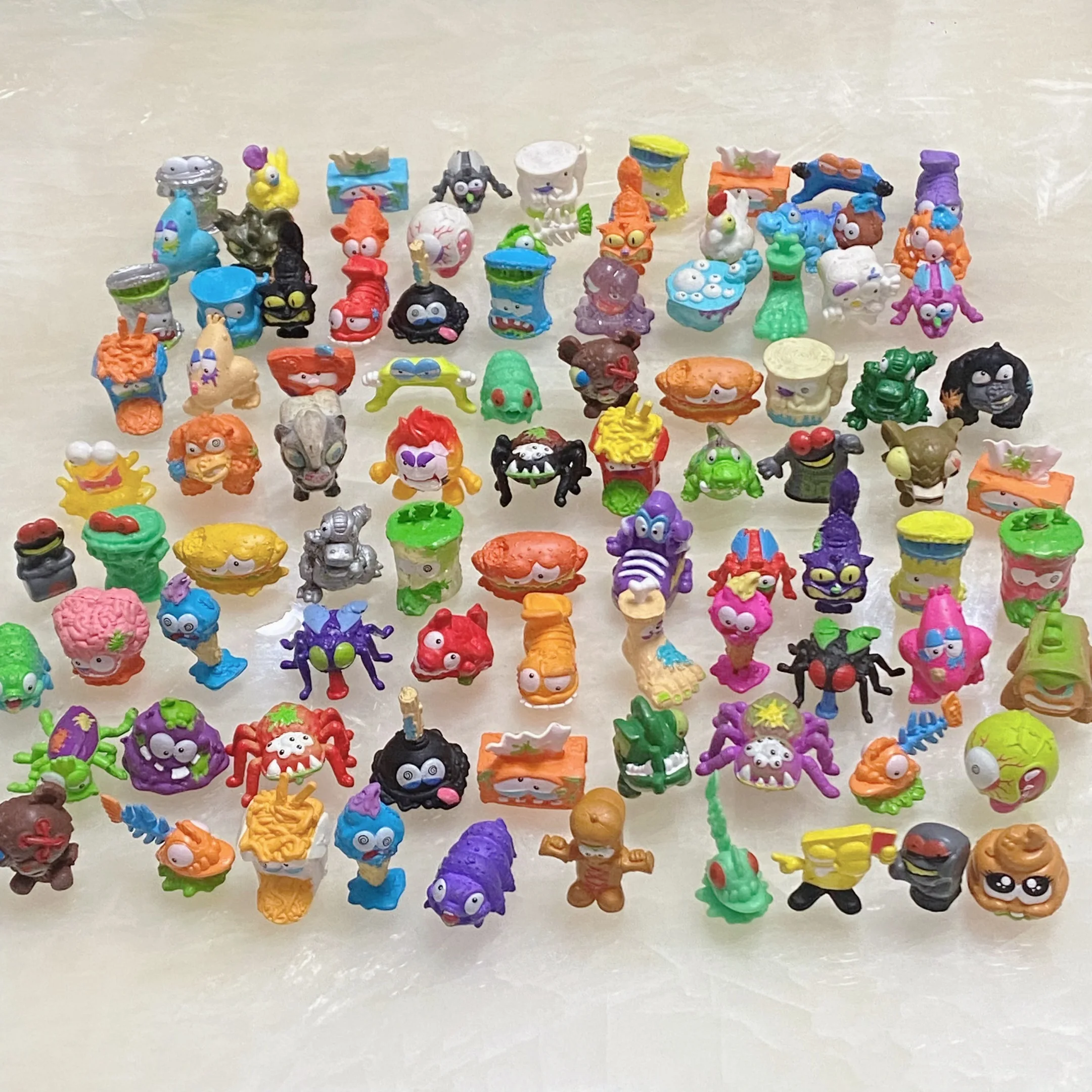 漫画アニメごみ人形アクションフィギュア3センチメートルプラスチック