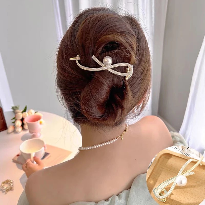 Elegant S Shape Pearl Hair Claw Clip for Women Hair Bun Hairpin Headwear Rhinestone Metal Barrettes Banana Twist Clips Jewelry