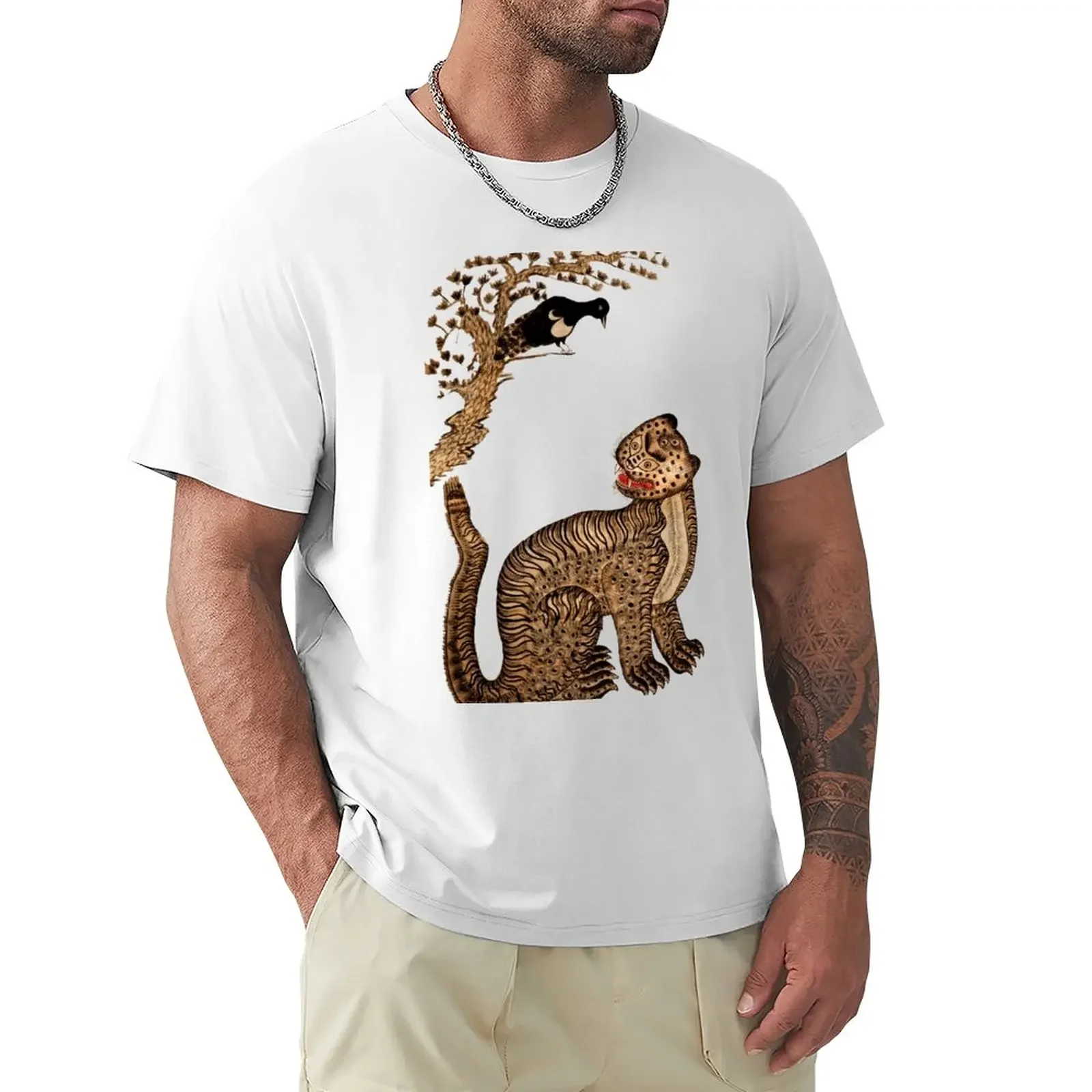 

GEPHARD WITH BLACK BIRD ON THE TREE BRANCHES Antique Japanese Drawing T-Shirt blanks tees Men's cotton t-shirt